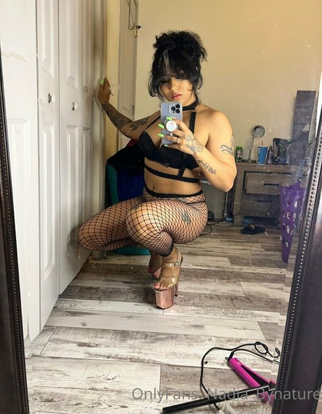 nadia bynature ヌードスター ギャラリー