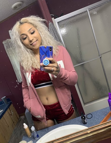 nadia bynature セクシーモデル 写真