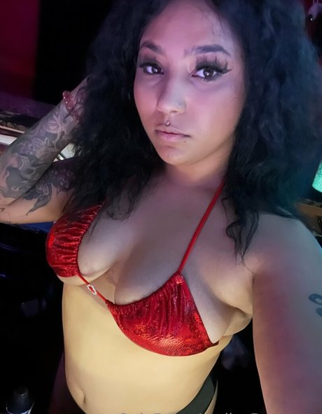 nadia bynature ポルノモデル 画像