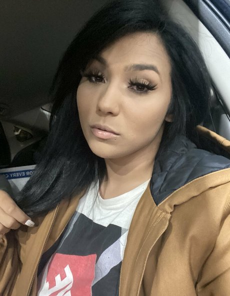 nadia bynature 無料のスター 画像