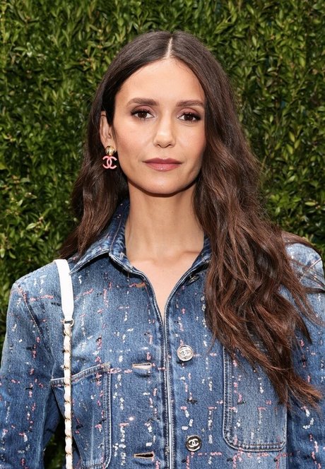 18歳のオンリーファンズ ホット 画像