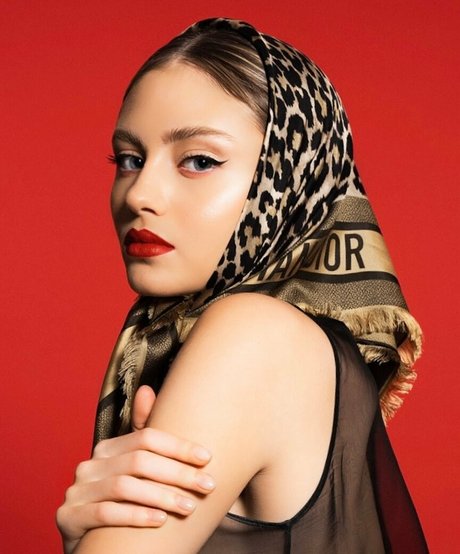 毛深いアジア人オンリーファンズ ヌード 画像