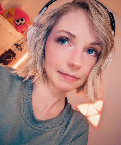 Missclick Gaming 完璧なモデル 画像