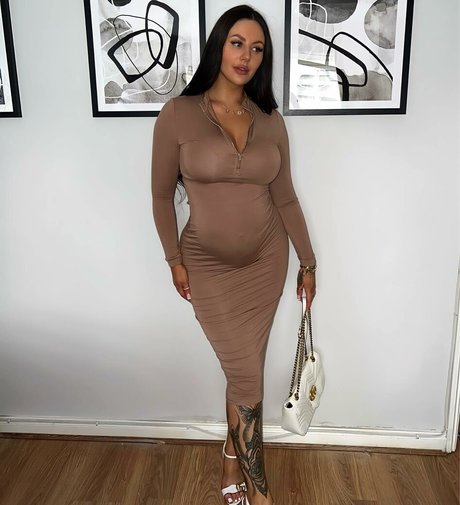 アナルトランスOnlyFans セクシーヌード 画像