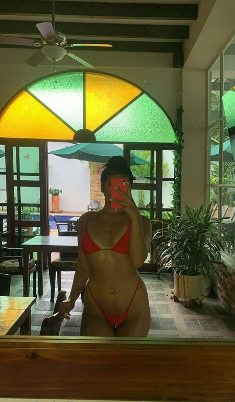 ティーン乱交OnlyFans えろ 画像