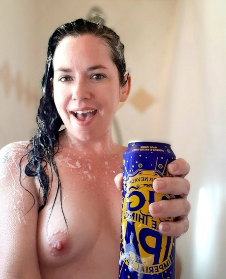 大きなお尻と巨乳のオンリーファンズ 無料xxx 画像