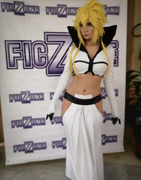 ブルネットの猫OnlyFans 美しいポルノ 写真