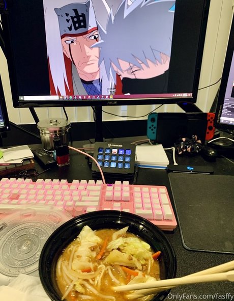 Fasffy ポルノスター セックス ギャラリー