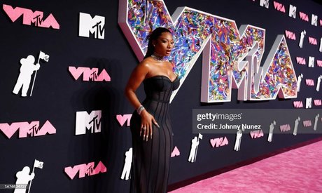 アジア人 ノーPPV オンリーファンズ セクシーヌード ギャラリー