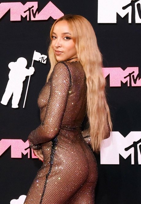 裸ヌードOnlyFans エロチック 写真