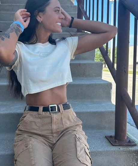 Aspen Reed ポルノモデル ギャラリー