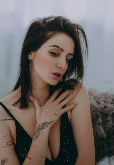 OnlyFansの交換 美しいヌード 画像