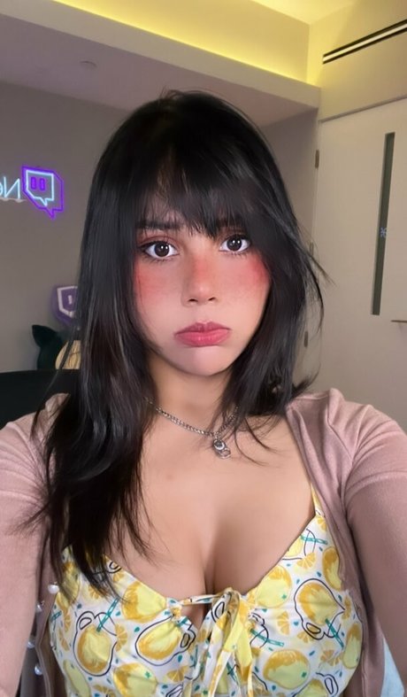 ミニドレス OnlyFans ホット 写真