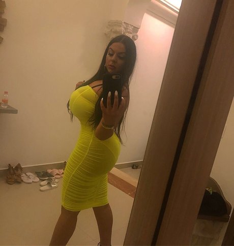 iloveteniah 高品質のポルノスター 画像