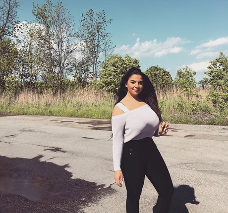 iloveteniah xxxポルノスター 写真