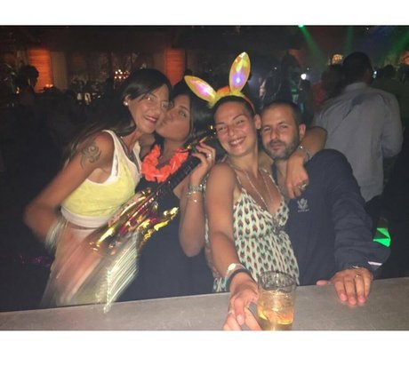 VIPヌードOnlyFans トップ 画像