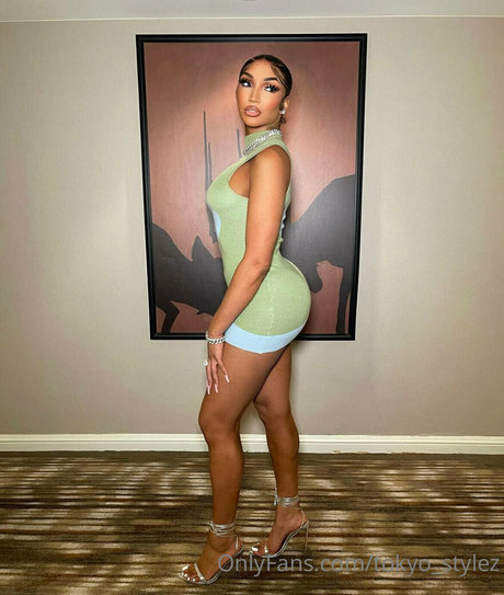 セクシーなドレスOnlyFans 無料エロ アーカイブ