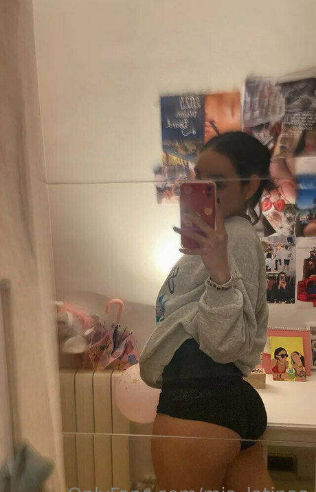 mia latinaa アートモデル 写真