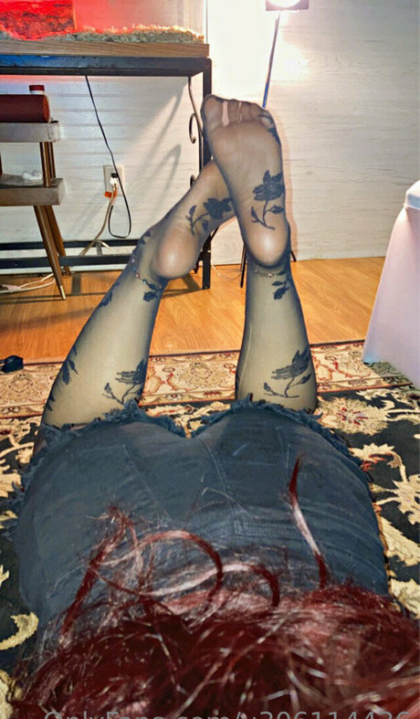 lilpikaachu アート女優 画像