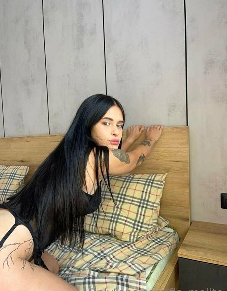 fia mojito エロティックなモデル 写真