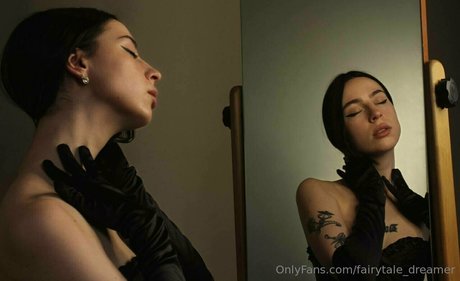 足 熟女 OnlyFans 無料ポルノ 写真