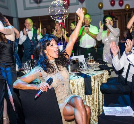 小さなオンリーファンズ 裸 写真