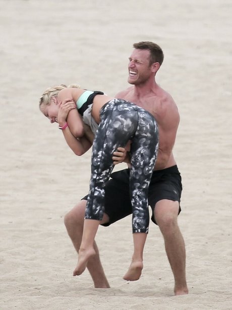 ニューハーフアナルOnlyFans セクシー 画像