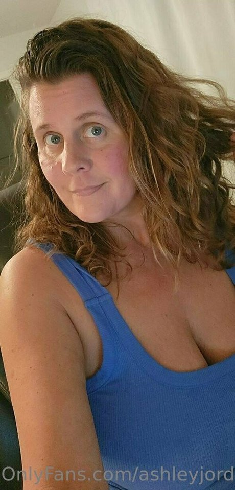 ashleyjordanofficial 完璧なスター ギャラリー