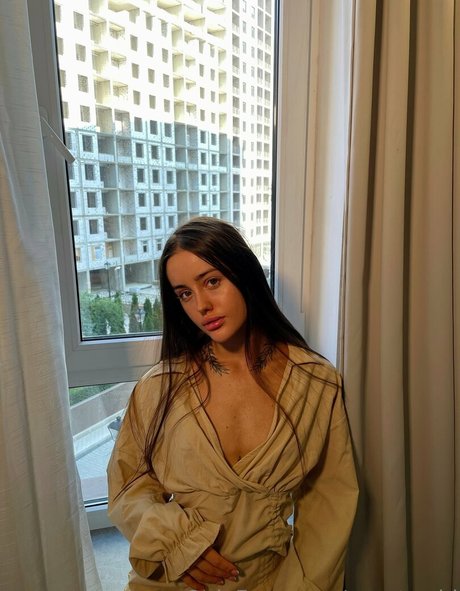 BBW パウグ オンリーファンズ HD 写真