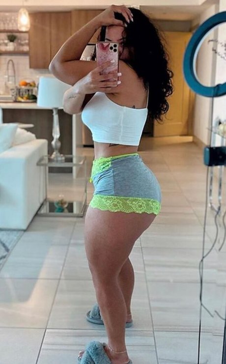 Xxginaa_ アダルトモデル 写真