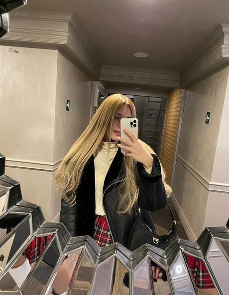 ルビーオンリーファン セクシーxxx 写真