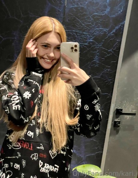 Kari i トップスター 写真