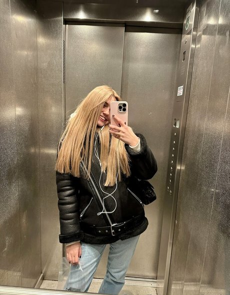 ぽっちゃり黒人OnlyFans 無料セクシー 写真