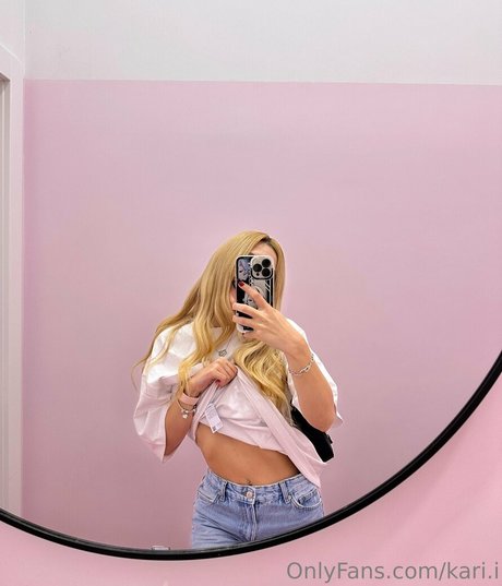 Kari i ヌード女優 ギャラリー