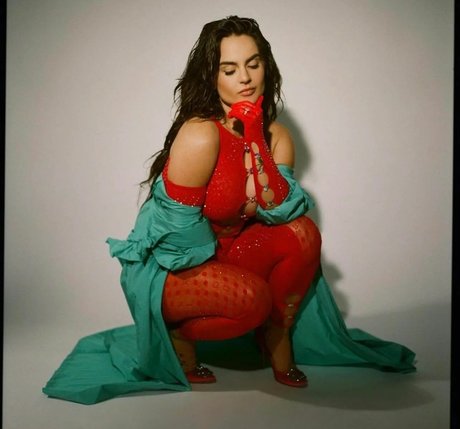 Jojo Levesque ホットスター ギャラリー