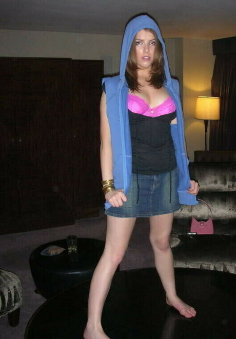 自然な赤毛のオンリーファンズ ホットヌード 画像