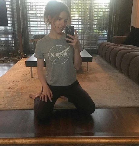 手コキ 主観視点 オンリーファンズ セクシー裸 写真