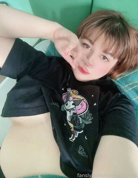 mintosylveon かわいいスター 写真