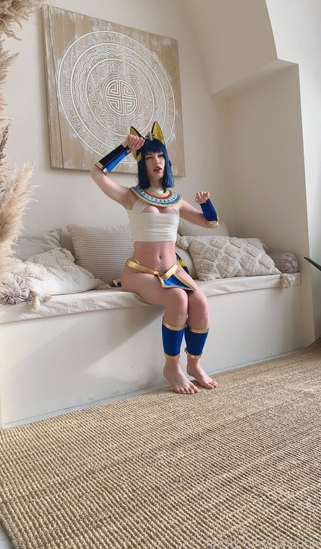 アジアンゴス オンリーファンズ アートポルノ 画像