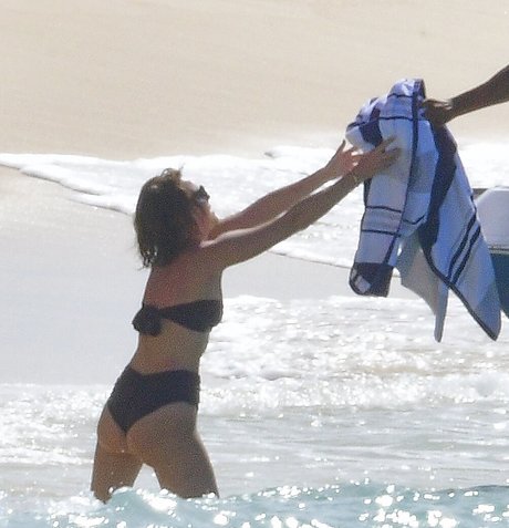 金髪レズビアンオンリーファンズ 無料ポルノ 写真