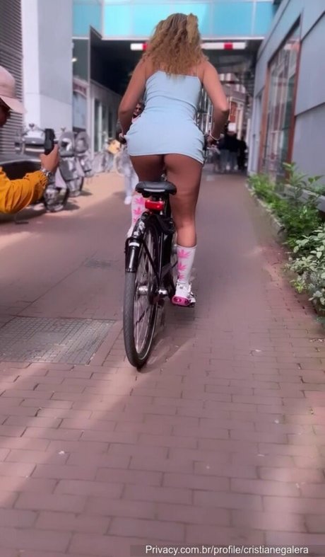 ピアス乳首オンリーファンズ ホット ギャラリー