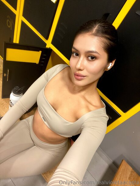 Realvioletaacosta セクシーモデル 写真