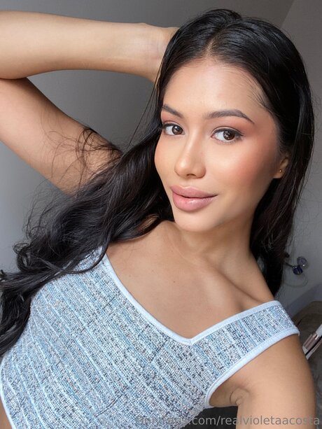 Realvioletaacosta エロティックモデル 写真