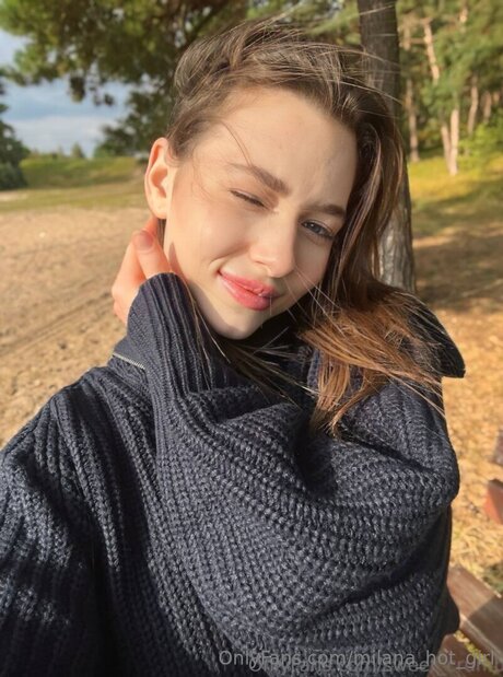 Milana Hot Girl ホットなスター 写真
