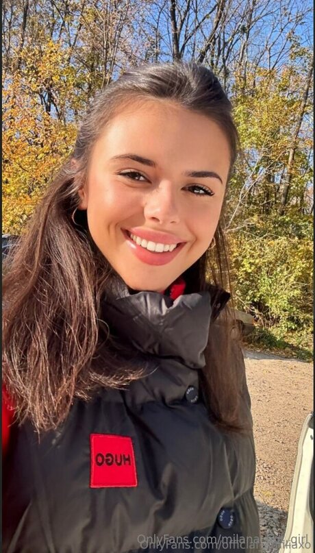 Milana Hot Girl 素敵なスター 写真