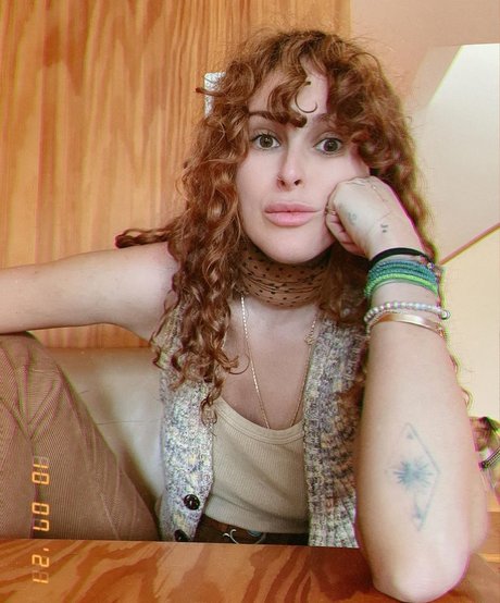 Rumer Willis 独占スター 画像