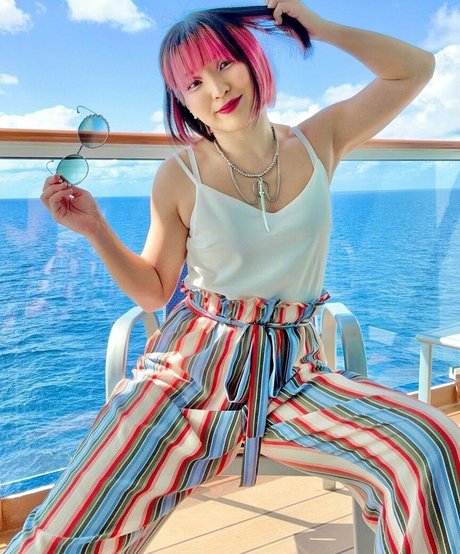 Hikaru Shida ヌードモデル 画像