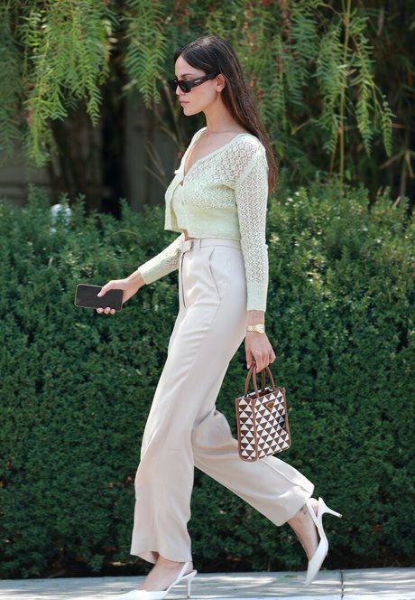 ブラジルの猫オンリーファンズ セクシーヌード 写真