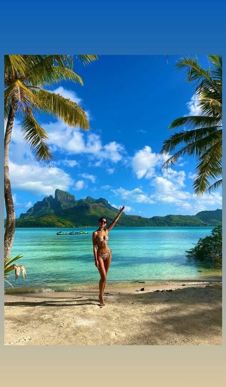 巨乳ティーンオンリーファンズ 美しいヌード 写真