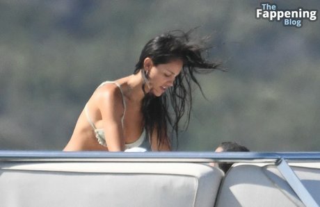 イギリスのプッシーOnlyFans エロチック 写真